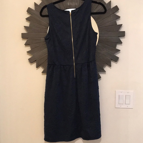 Textured Floral design Navy dress - Picture 4 of 4